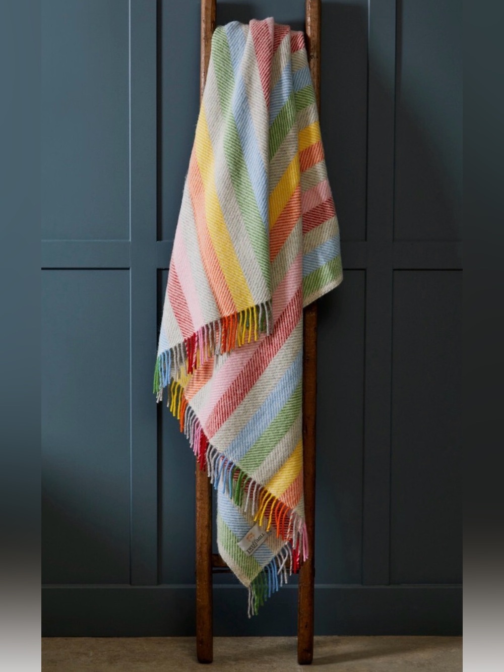 Tweedmill – Stripe Wool Throw – Rainbow